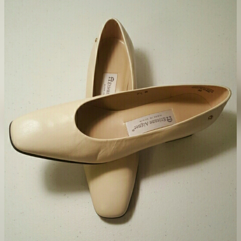 Etienne Aigner low heel shoes women size 7 1/2